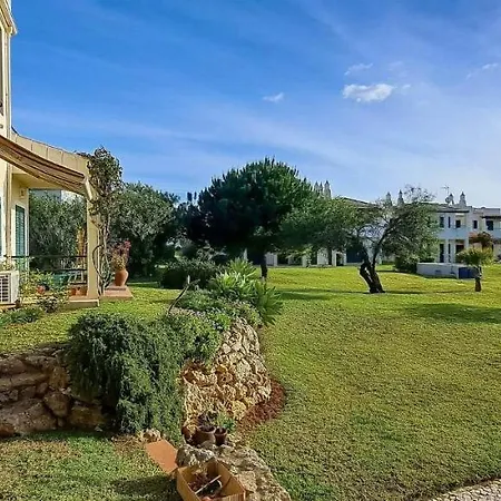 La Petite Maison De Lucas Pêra